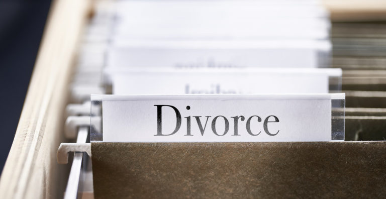 are divorce files public records in ontario?